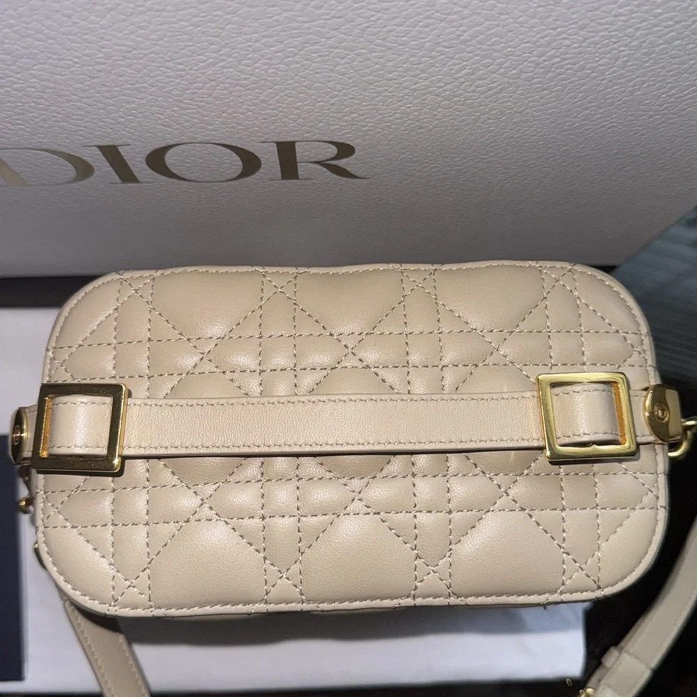 🔥LIKE NEW🔥 Dior Lambskin Cannage Small Diortravel Vanity Case Warm - Picture 6 of 13